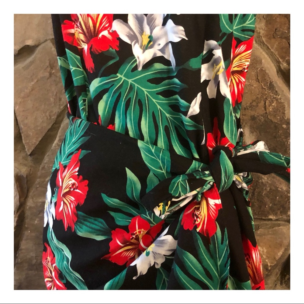 💫sold💫 Vintage Tropical Print Hawaiian Dress - Picture 3 of 6